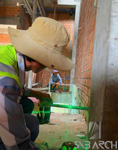 Công tác ghém tường là công đoạn tạo các mốc chuẩn trên bề mặt tường nhằm xác định độ dày lớp tô (trát)